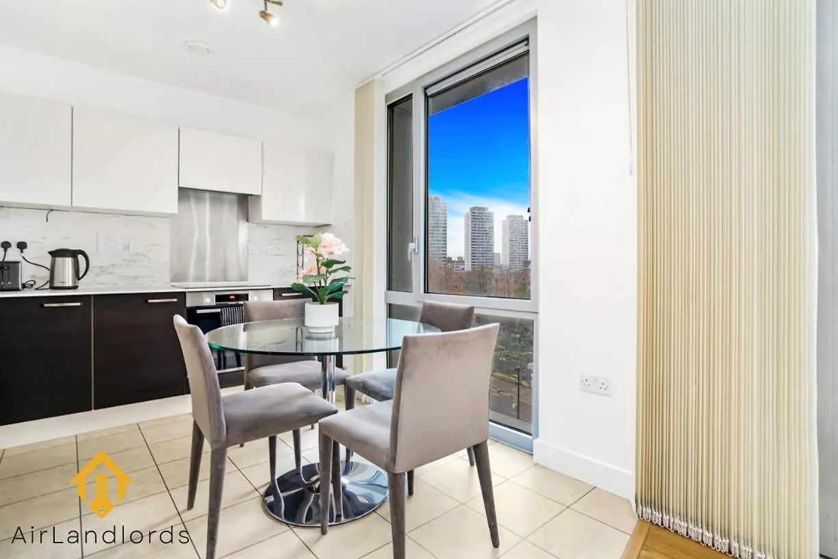 Exclusive 2 Bedroom Flat In Bromley By Bow Londýn 0*,  Velká Británie